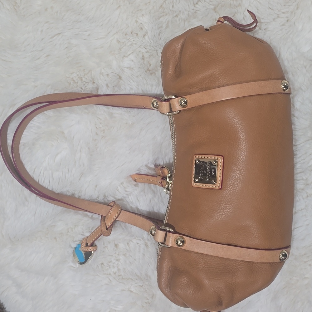Emma Shoulder Bag - Picture 4 of 12